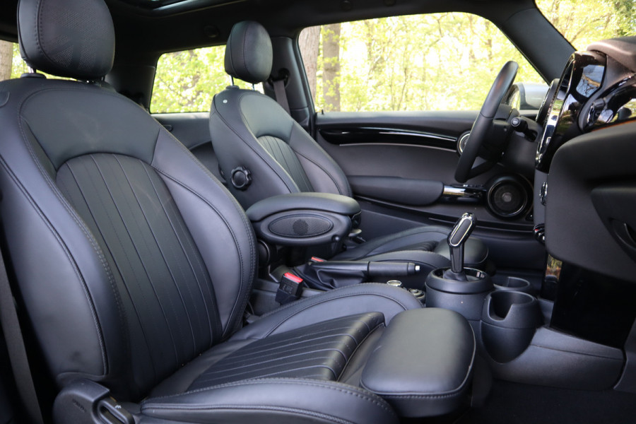 MINI Mini 1.5 Cooper Camden Plus Edition | Panoramadak | Aut. |