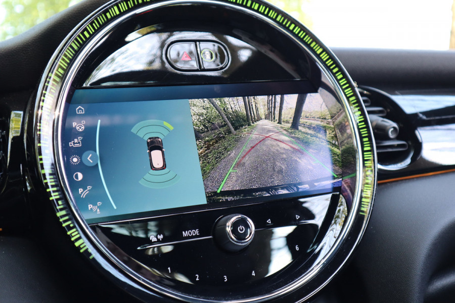 MINI Mini 1.5 Cooper Camden Plus Edition | Panoramadak | Aut. |