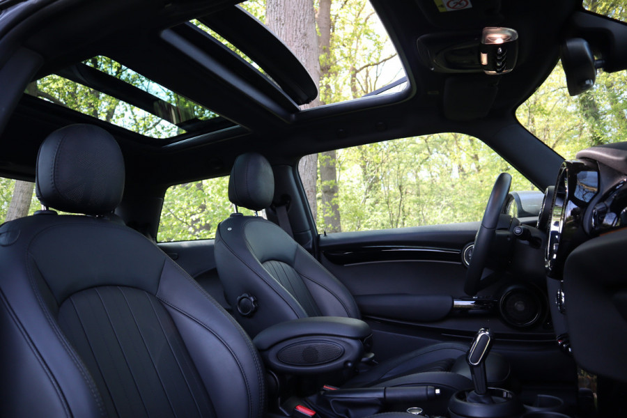 MINI Mini 1.5 Cooper Camden Plus Edition | Panoramadak | Aut. |