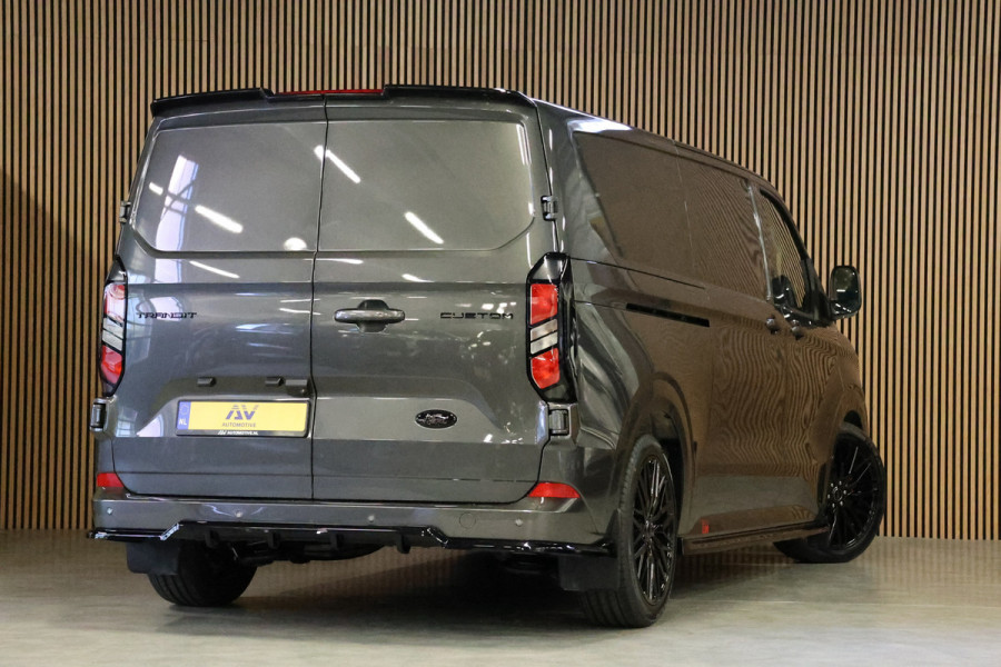 Ford Transit Custom 320 2.0 TDCI 170 PK L2H1 Limited | L+R Schuifdeur | ACC | Blind Spot | Camera | Lane Assist | Stoelverwarming | CarPlay | Naviga | Raptor Edition | Trekhaak | 3-Zitter | MODELJAAR 2025 | Verlengde fabrieksgarantie tot 12-2029