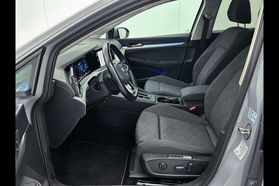 Volkswagen GOLF Variant 1.0 eTSI Life | PANO | TrekH | Mem seats | Addapt Cruise | Dealer onderH | 1e eig | NL-Auto |