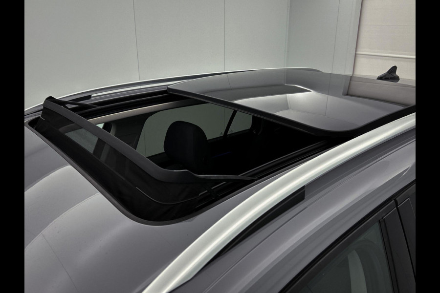 Volkswagen GOLF Variant 1.0 eTSI Life | PANO | TrekH | Mem seats | Addapt Cruise | Dealer onderH | 1e eig | NL-Auto |