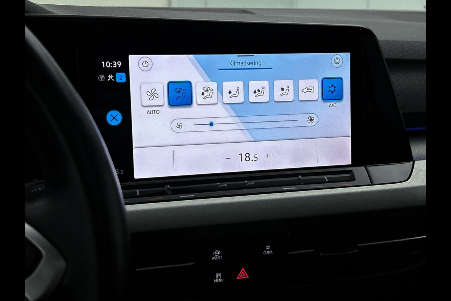 Volkswagen GOLF Variant 1.0 eTSI Life | PANO | TrekH | Mem seats | Addapt Cruise | Dealer onderH | 1e eig | NL-Auto |