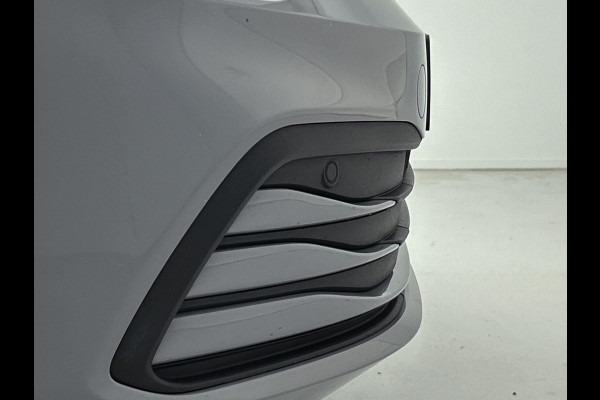 Volkswagen GOLF Variant 1.0 eTSI Life | PANO | TrekH | Mem seats | Addapt Cruise | Dealer onderH | 1e eig | NL-Auto |