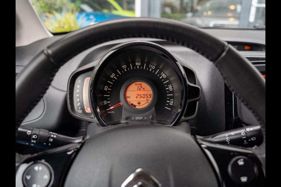 Citroën C1 1.0 VTi Feel / DAB / Bluetooth / Speedlimiter / Getint glas