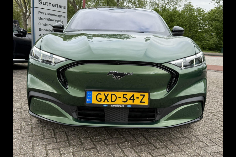 Ford Mustang Mach-E Extended Premium RWD 98 kWh B&O Audio | Panorama dak | Afneembare Trekhaak | Zwarte Velgen