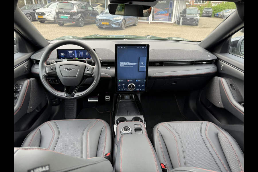 Ford Mustang Mach-E Extended Premium RWD 98 kWh B&O Audio | Panorama dak | Afneembare Trekhaak | Zwarte Velgen