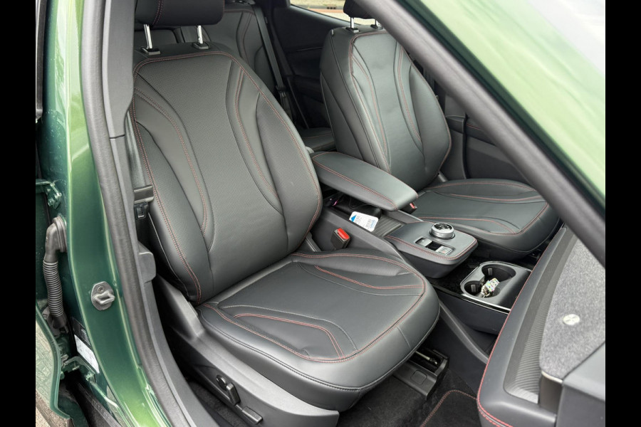 Ford Mustang Mach-E Extended Premium RWD 98 kWh B&O Audio | Panorama dak | Afneembare Trekhaak | Zwarte Velgen