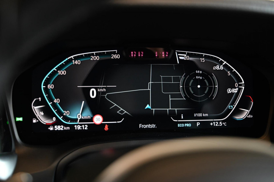 BMW 3-serie 330i M-Sport Individual - Nappaleer - 360 Camera - Adaptive Cruise Control - Stuurverwarming - Keyless Entry - Schuifd