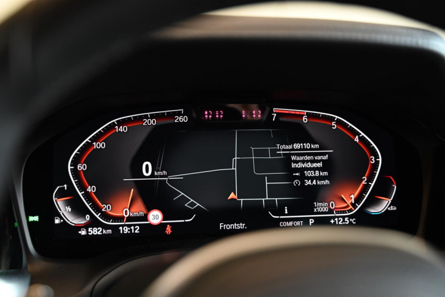 BMW 3-serie 330i M-Sport Individual - Nappaleer - 360 Camera - Adaptive Cruise Control - Stuurverwarming - Keyless Entry - Schuifd