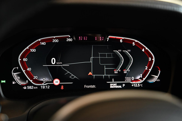 BMW 3-serie 330i M-Sport Individual - Nappaleer - 360 Camera - Adaptive Cruise Control - Stuurverwarming - Keyless Entry - Schuifd