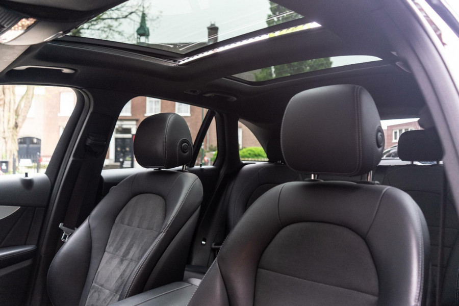 Mercedes-Benz GLC 250 4MATIC AMG Pano / Burmester / Trekhaak