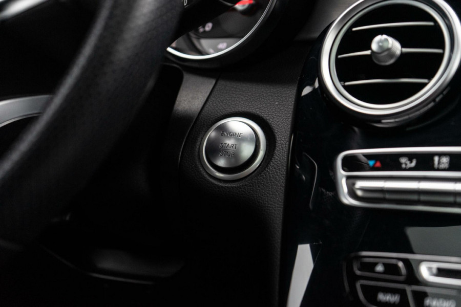 Mercedes-Benz GLC 250 4MATIC AMG Pano / Burmester / Trekhaak