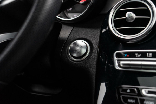 Mercedes-Benz GLC 250 4MATIC AMG Pano / Burmester / Trekhaak