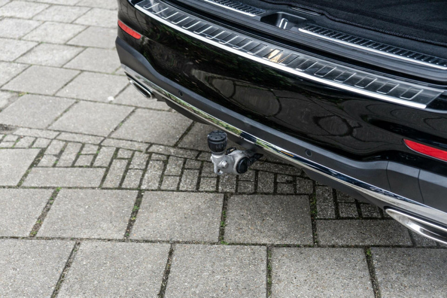 Mercedes-Benz GLC 250 4MATIC AMG Pano / Burmester / Trekhaak