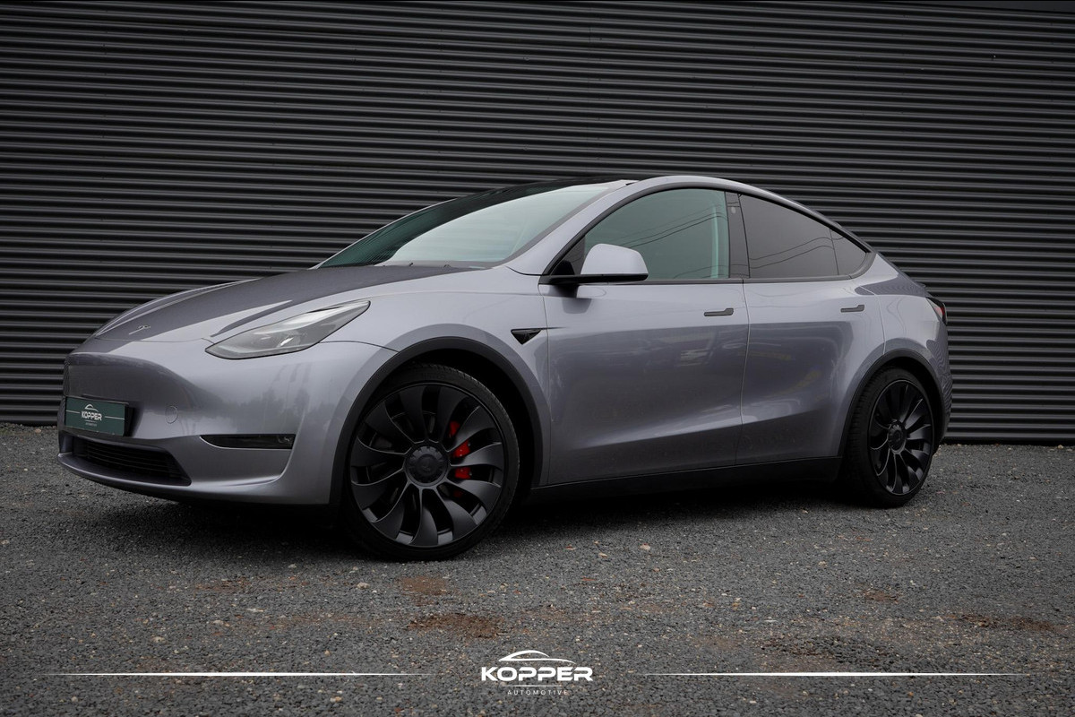 Tesla Model Y Performance AWD / 515 PK / Trekhaak / Marge / NL Auto / 1e Eig Tesla Model Y Performance AWD / 515 PK / Trekhaak / Marge / NL Auto / 1e Eig