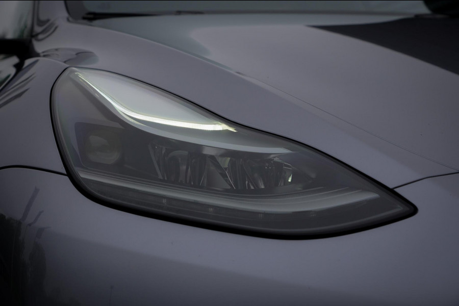 Tesla Model Y Performance AWD / 515 PK / Trekhaak / Marge / NL Auto / 1e Eig