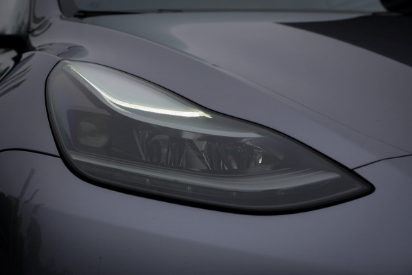 Tesla Model Y Performance AWD / 515 PK / Trekhaak / Marge / NL Auto / 1e Eig