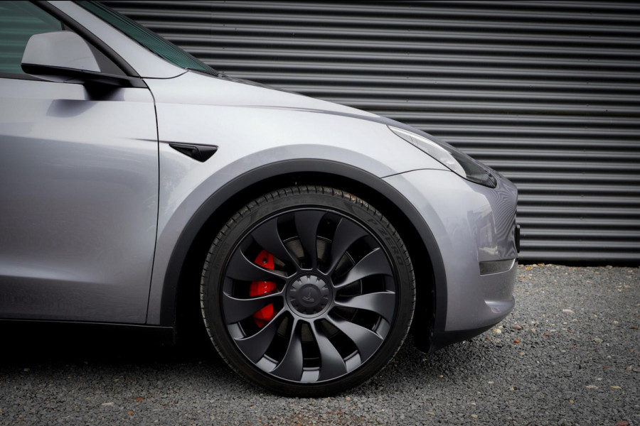 Tesla Model Y Performance AWD / 515 PK / Trekhaak / Marge / NL Auto / 1e Eig