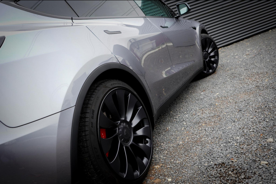 Tesla Model Y Performance AWD / 515 PK / Trekhaak / Marge / NL Auto / 1e Eig
