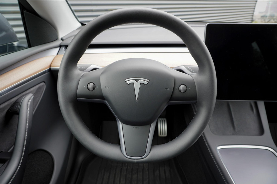 Tesla Model Y Performance AWD / 515 PK / Trekhaak / Marge / NL Auto / 1e Eig