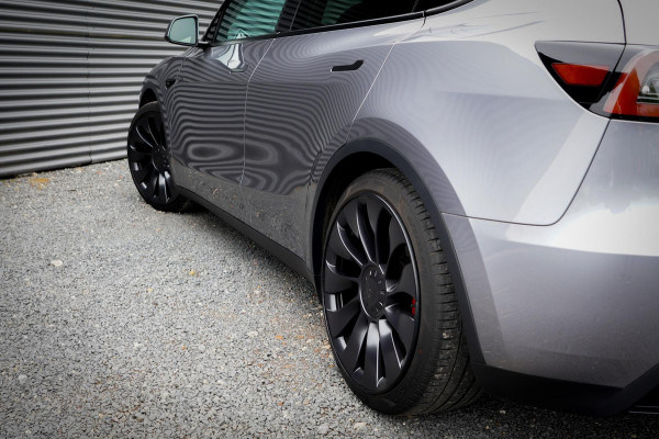 Tesla Model Y Performance AWD / 515 PK / Trekhaak / Marge / NL Auto / 1e Eig