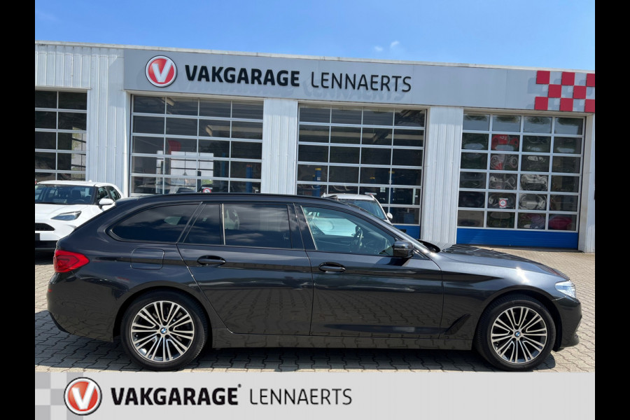 BMW 5 Serie Touring 520i High Executive Sport Line Automaat (PANO/TREKHAAK)