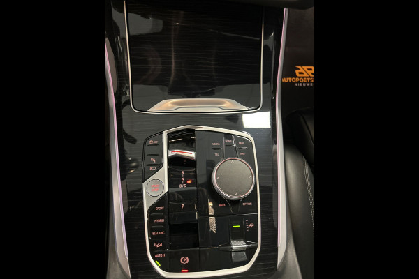 BMW X5 XDrive50e Launch Edition M-Sport / Panorama-dak /luchtvering / Leder /head-up