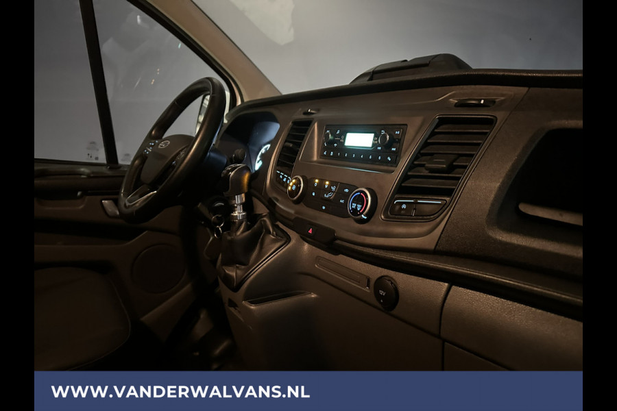 Ford Transit Custom 2.0 TDCI 131pk L2H1 Euro6 Airco | Cruisecontrol | LED | Verwarmde voorruit | Parkeersensoren, Bijrijdersbank, 2800kg Trekvermogen