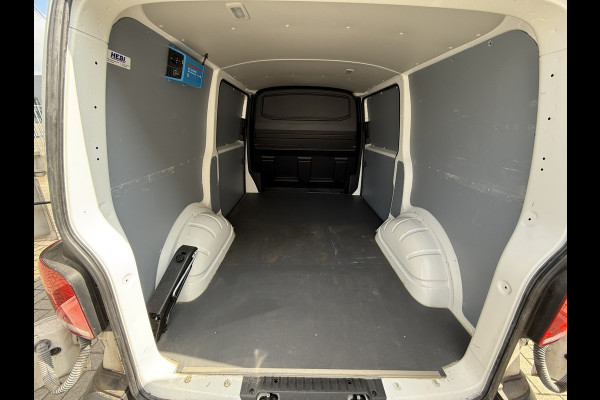 Volkswagen Transporter 2.0 TDI 110PK L1H1 EURO6 Cruise/app connect/navigatie systeem