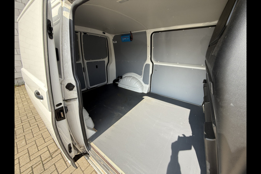 Volkswagen Transporter 2.0 TDI 110PK L1H1 EURO6 Cruise/app connect/navigatie systeem