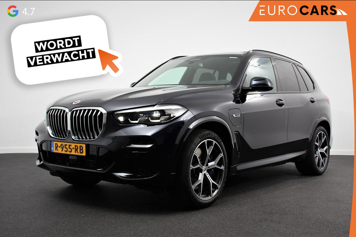 BMW X5 xDrive45e 394pk High Executive M-Sport PHEV 6 cilinder | Panoramisch schuif-kantel dak | Harman Kardon | Head up display | Lederen bekleding | Electrische verstelling comfort stoelen