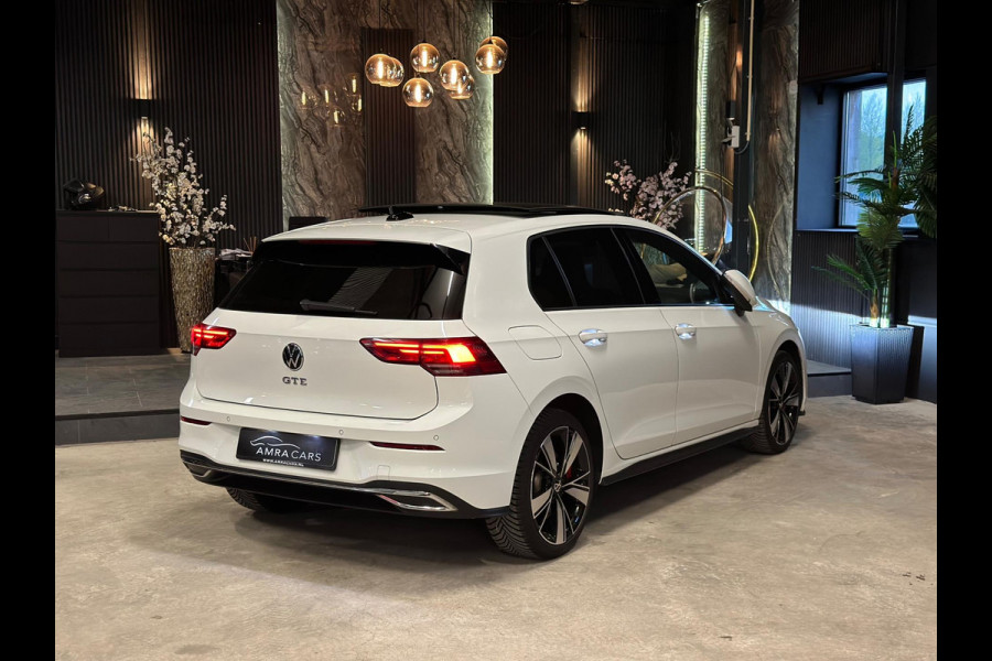 Volkswagen Golf 1.4 eHybrid GTE|PANO|STOELVERW|BOMVOL