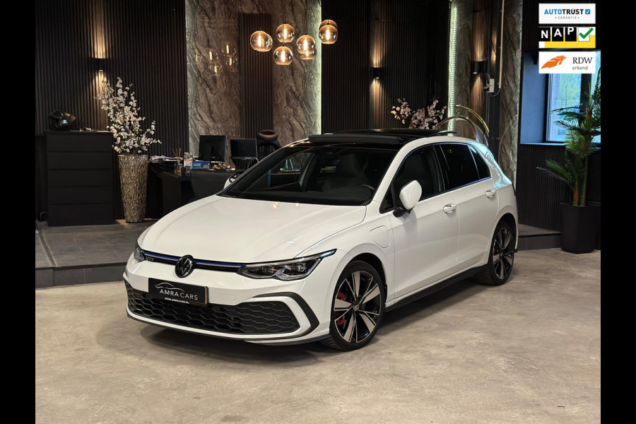 Volkswagen Golf 1.4 eHybrid GTE|PANO|STOELVERW|BOMVOL