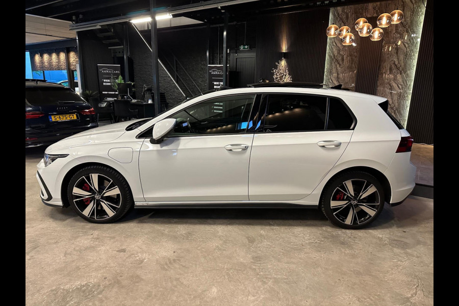 Volkswagen Golf 1.4 eHybrid GTE|PANO|STOELVERW|BOMVOL