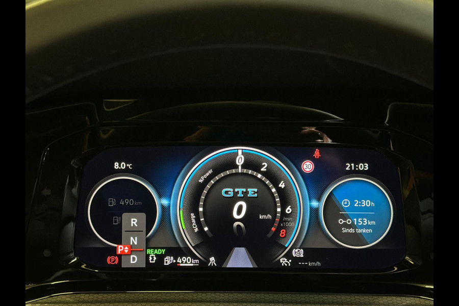 Volkswagen Golf 1.4 eHybrid GTE|PANO|STOELVERW|BOMVOL