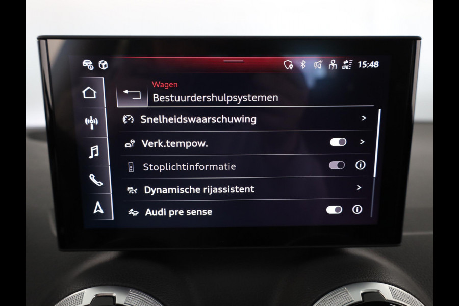 Audi Q2 35 TFSI S Edition 150 pk S-tronic | Verlengde garantie | Navigatie | Parkeersensoren achter | Adaptieve cruise control | Matrix LED koplampen | S-line |