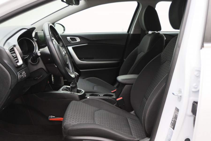 Kia Ceed Sportswagon 1.0 T-GDi DynamicLine Climate, Cruise, Camera, Apple Carplay, PDC, Elektrisch Pakket, DAB, 16''