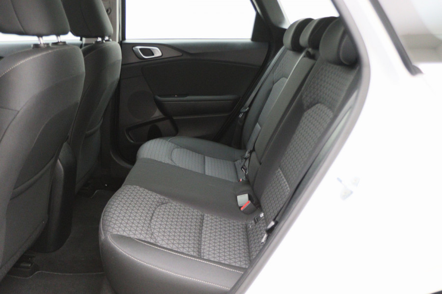Kia Ceed Sportswagon 1.0 T-GDi DynamicLine Climate, Cruise, Camera, Apple Carplay, PDC, Elektrisch Pakket, DAB, 16''