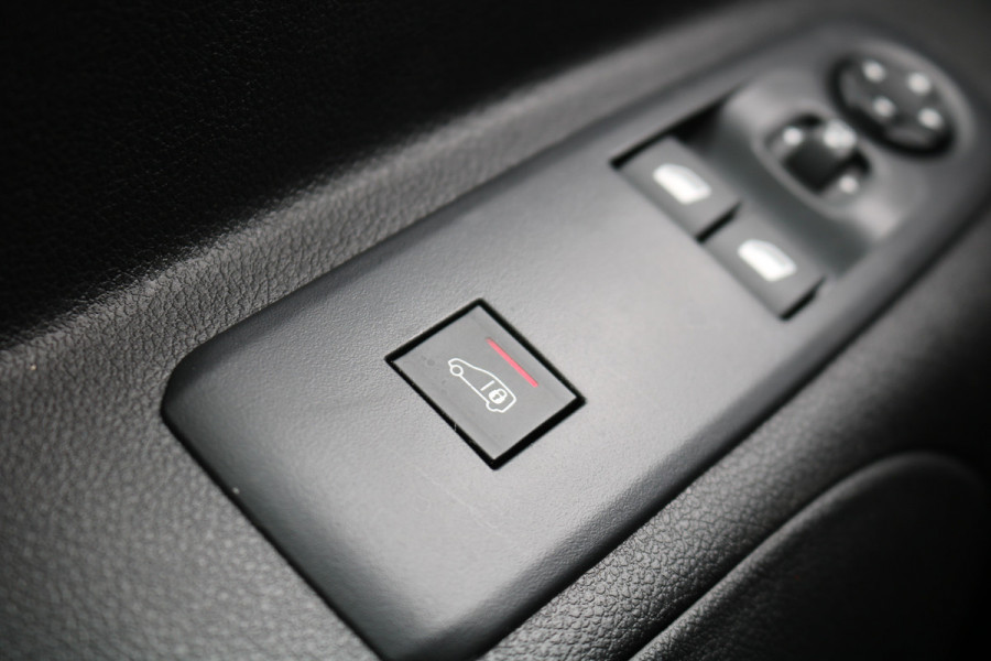 Peugeot e-Partner 136 L1 50 kWh Airco Camera