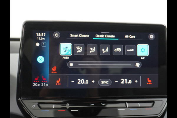 Volkswagen ID.3 58kWh 204PK First Plus Navi-Pro 19" Camera Apple Carplay Android Auto Matrix-LED Stoel-Stuurverwarming Adapt.Cruise Control Pdc  Lmv Bluetooth Draadloze telefoonlader Regensensor Rijstrooksensor Verkeersbord detectie €44.000,- Nieuw! Grootste accu (garantie t/m 30-12-2028)
