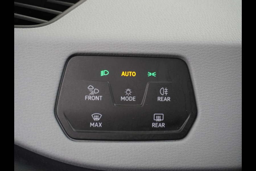 Volkswagen ID.3 58kWh 204PK First Plus Navi-Pro 19" Camera Apple Carplay Android Auto Matrix-LED Stoel-Stuurverwarming Adapt.Cruise Control Pdc  Lmv Bluetooth Draadloze telefoonlader Regensensor Rijstrooksensor Verkeersbord detectie €44.000,- Nieuw! Grootste accu (garantie t/m 30-12-2028)