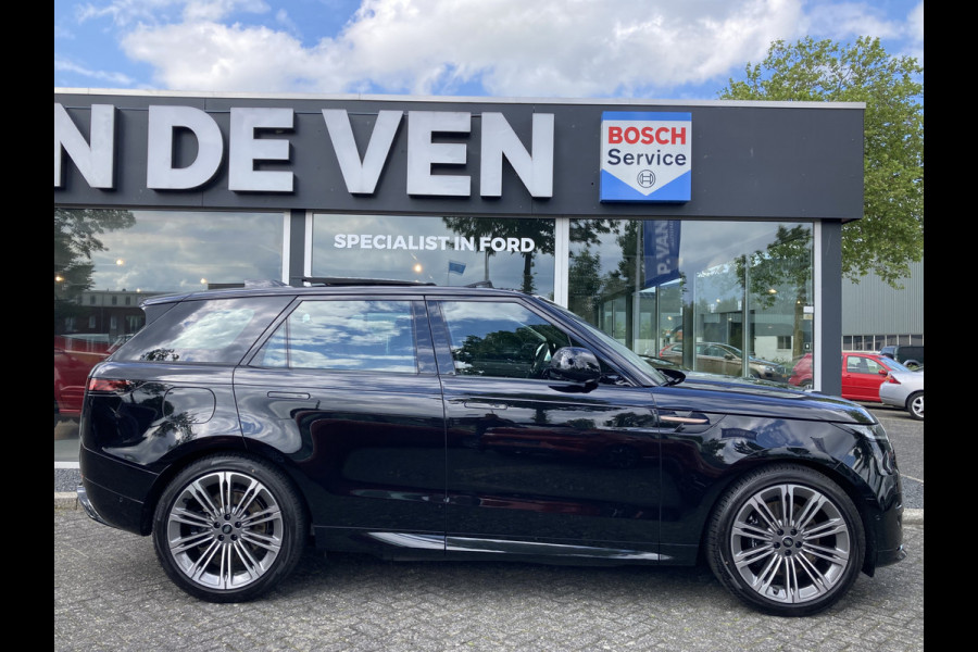 Land Rover Range Rover Sport P460e Dynamic SE PHEV | Direct leverbaar! NL auto | 23” ‘Style 1075’ | Pano schuif-/kanteldak [041CZ] | Meridian™ 3D Surround [025MN] | Walnut houtfineer [088UM] | Elek. trekhaak [028LD] | Cold Climate Pack [072BI