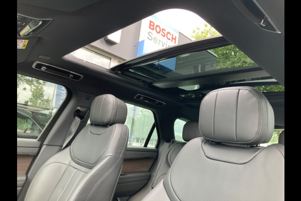 Land Rover Range Rover Sport P460e Dynamic SE PHEV | Direct leverbaar! NL auto | 23” ‘Style 1075’ | Pano schuif-/kanteldak [041CZ] | Meridian™ 3D Surround [025MN] | Walnut houtfineer [088UM] | Elek. trekhaak [028LD] | Cold Climate Pack [072BI