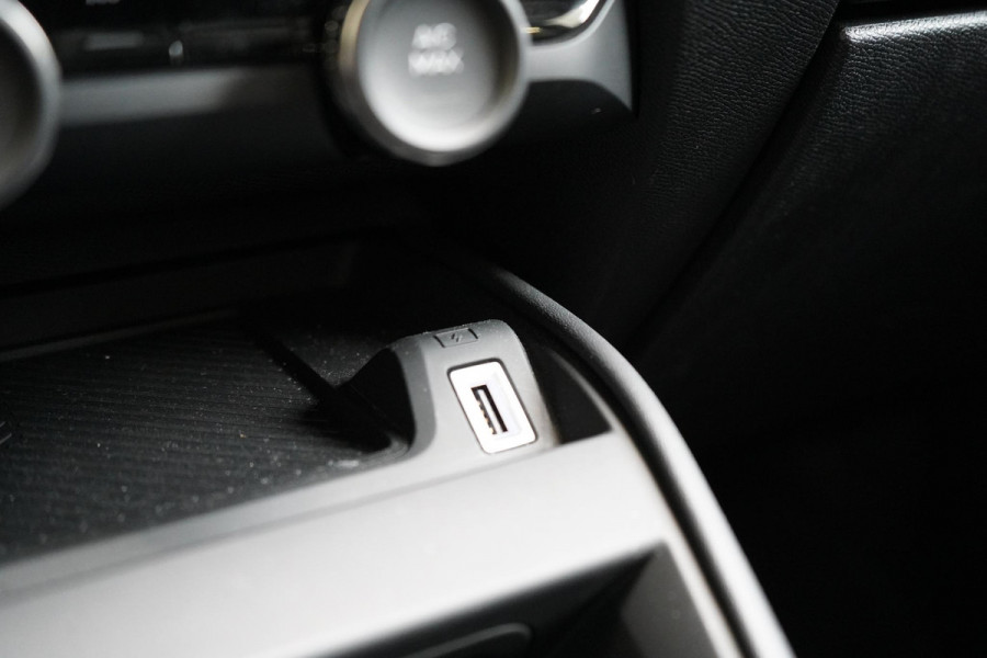 Citroën C4 1.2 Puretech 130pk Feel Pack Automaat | Head up | Navigatie | Achteruitrijcamera | Climate control | Cruise control