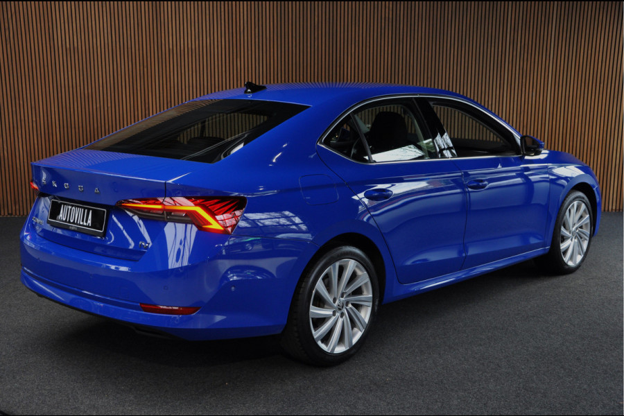 Škoda Octavia 1.4 TSI iV PHEV Head-Up Camera ACC Ambient PDC Keyless Memory