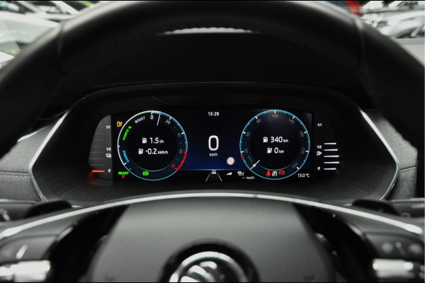 Škoda Octavia 1.4 TSI iV PHEV Head-Up Camera ACC Ambient PDC Keyless Memory
