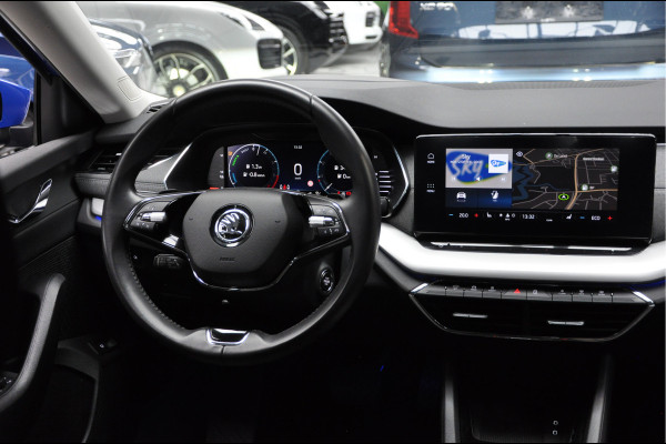 Škoda Octavia 1.4 TSI iV PHEV Head-Up Camera ACC Ambient PDC Keyless Memory