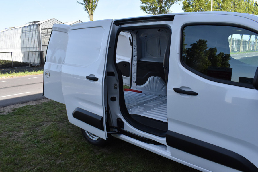 Opel Combo 1.5 BlueHDi 130 S&S L1 Euro 6 Automaat diesel Navigatie applecarplay