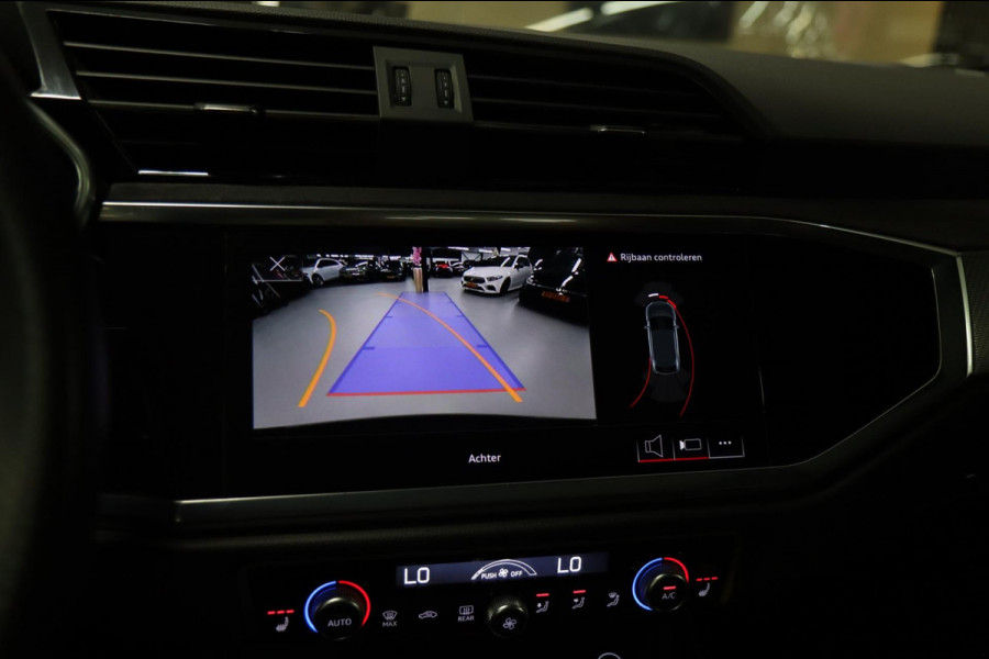 Audi RSQ3 Sportback TFSI RS Pano/Sonos/Camera/Carplay/RSStoelen/BOMVOL